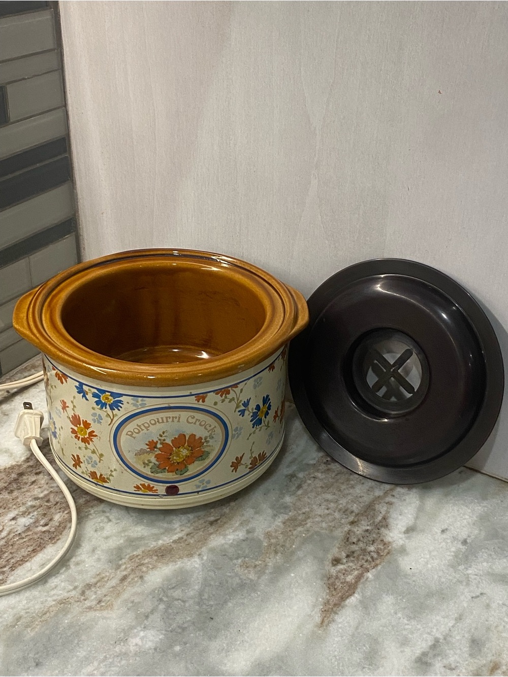 Vintage 1987 Rival Potpourri Crock Pot 3207 Country Floral Simmer Pot W/ Lid - Picture 2 of 13